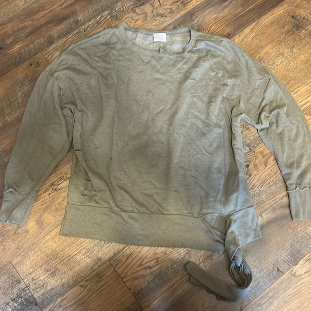 Ripped, lightweight sweatshirt